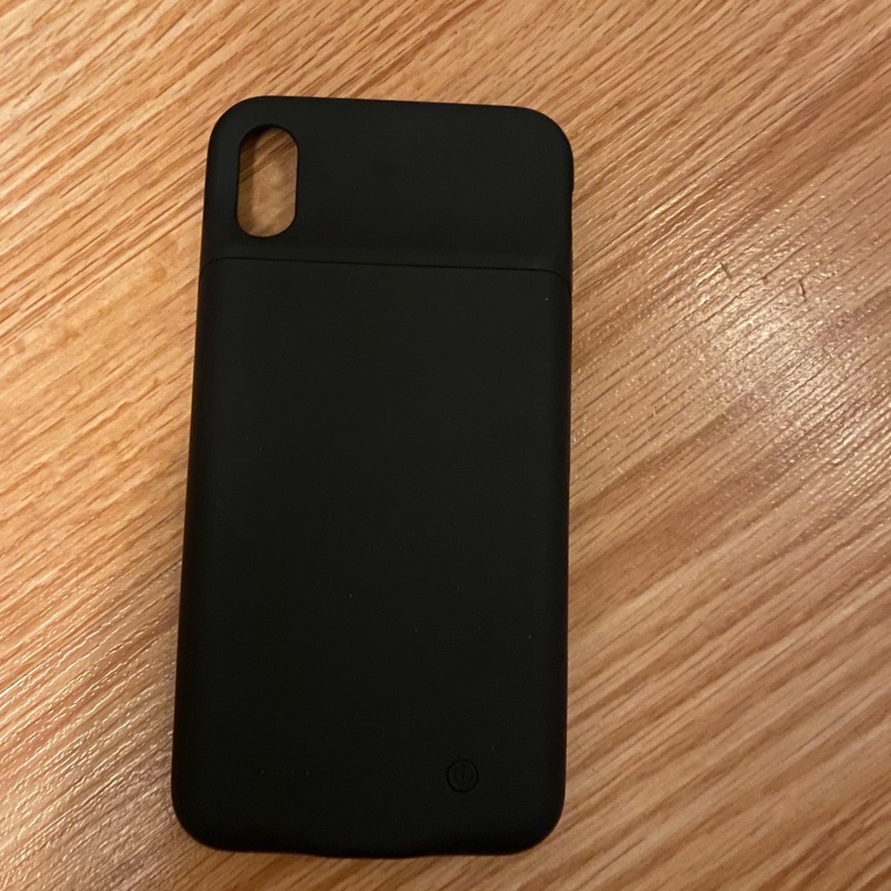 Iphone XS Max charging case